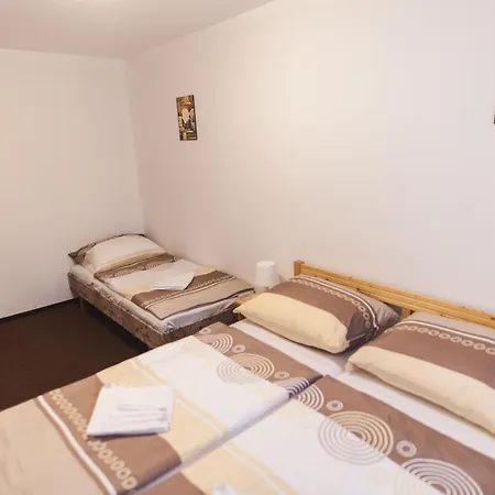 Apartmany Alpsky Dum Zelezna Ruda Room photo